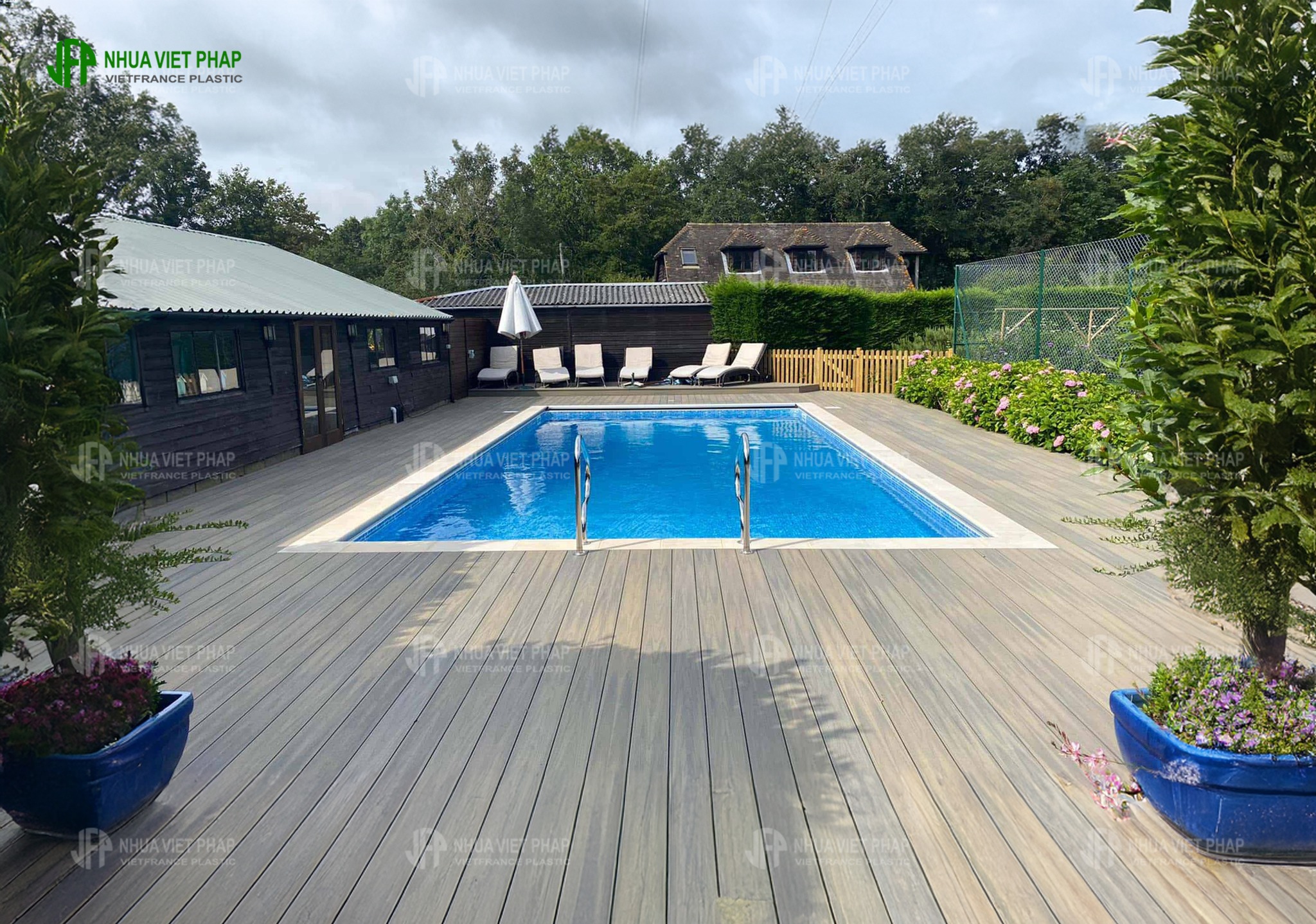 sàn gỗ nhựa ngoài trời