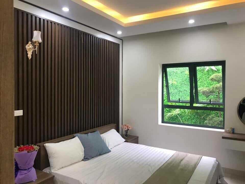 (Sử dụng kết hợp đèn chiếu sáng, đèn ngủ với gỗ nhựa ốp tường WPVC - Nhựa Việt Pháp)